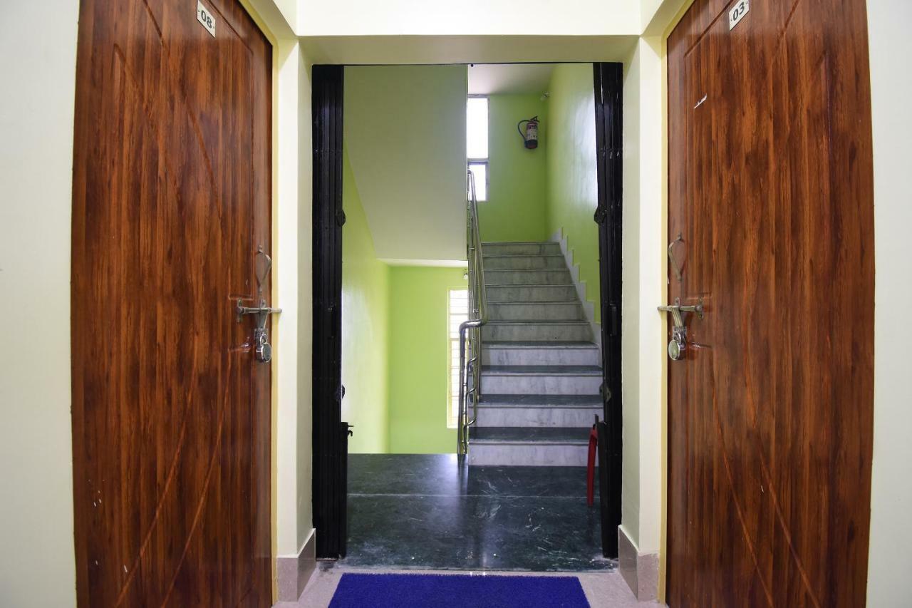 Oyo 43461 Atithya Guest House Sri Niketan Exterior foto